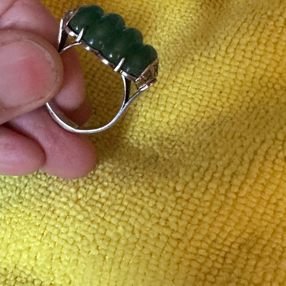 Art deco Jade ring  size 8 vintage